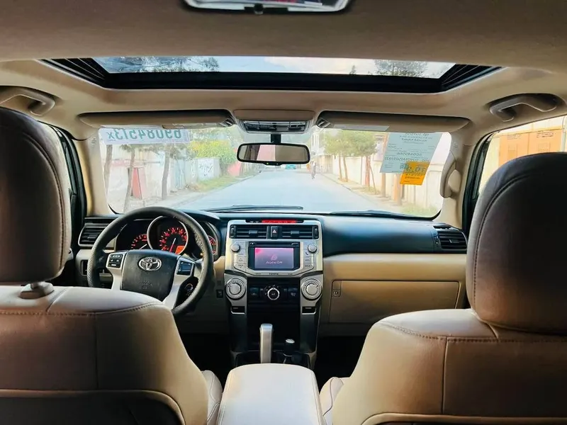 Toyota 4Runner SR5 2012 (4)