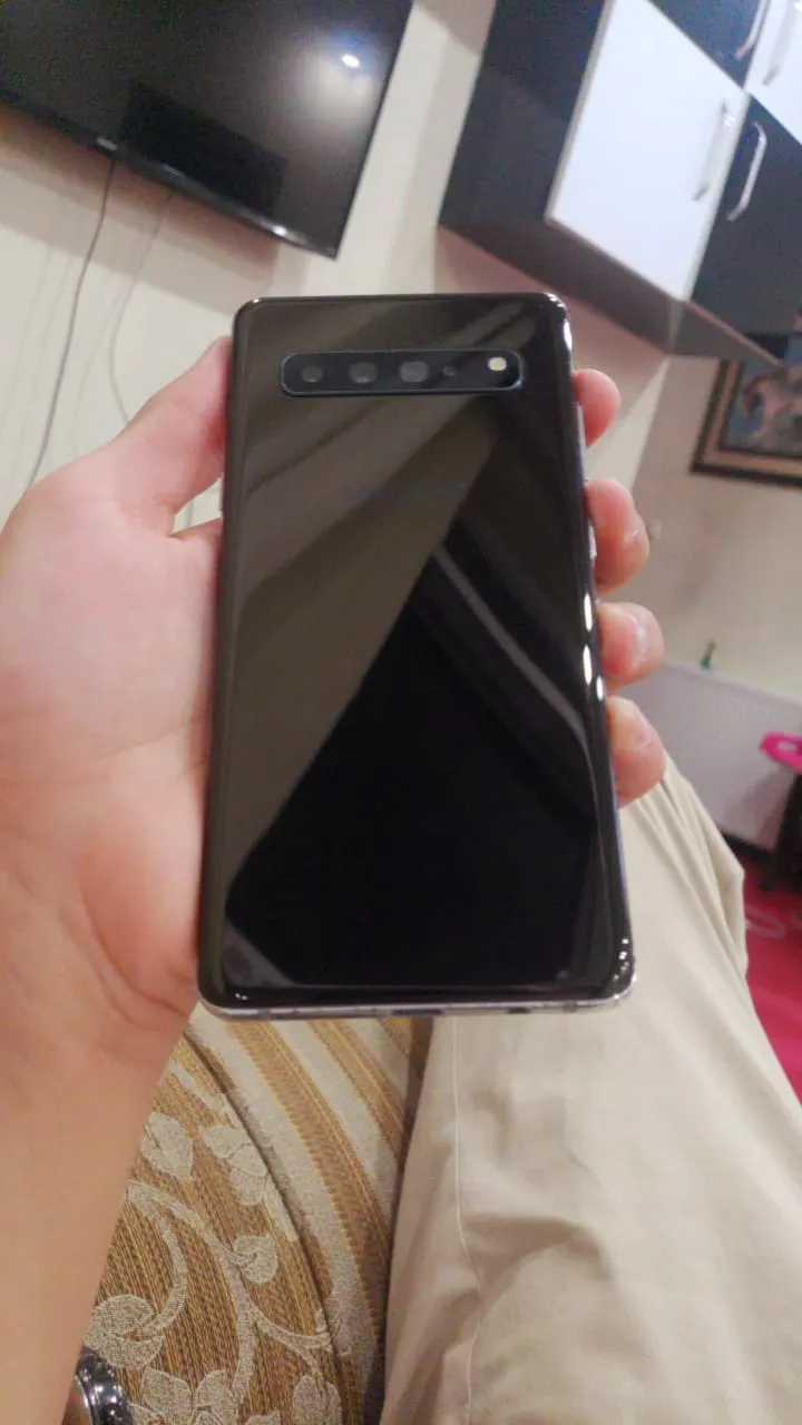 Samsung s10 plus 5g (1)