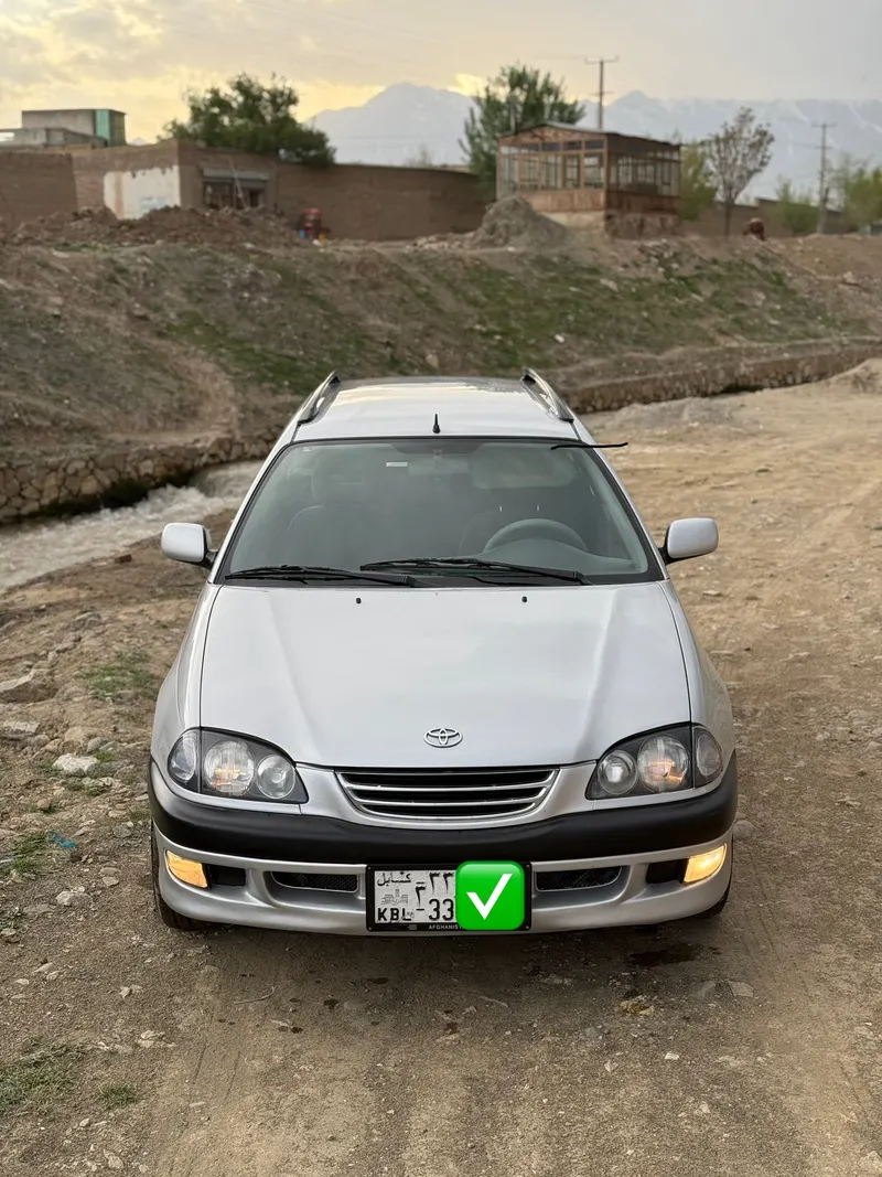 Toyota Avensis 1999 (3)