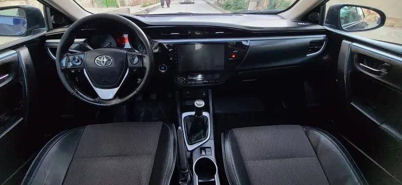 Toyota Corolla 2016 (4)