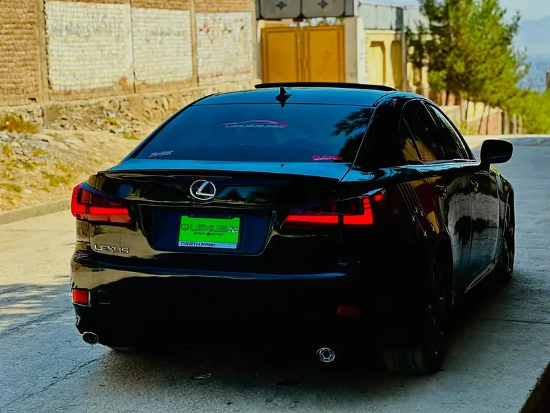 Lexus IS250 2008 (2)