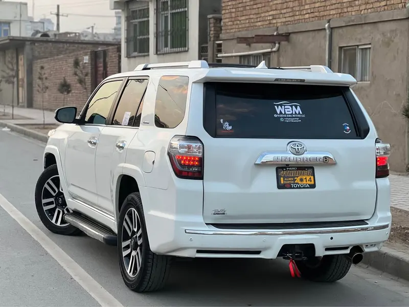 Toyota 4 Runner 2014 (3)