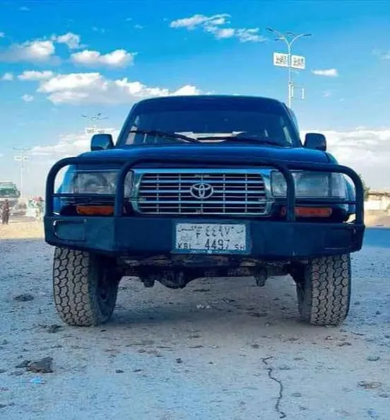 Toyota Land Cruiser 1996 (1)