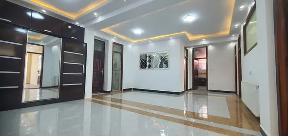 اپارتمان د پلورنې لپاره، 6 خونې، 238 m²، څلورم پوړ (4)