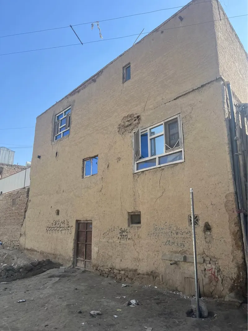 3-storey house for sale, 8 rooms, 200 m² (1)
