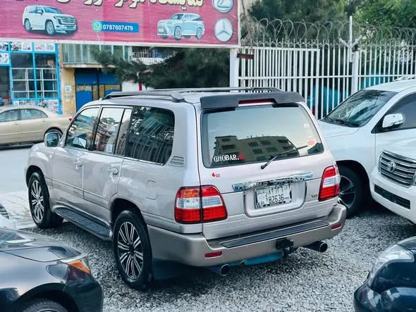 Toyota Land Cruiser 2002 (2)