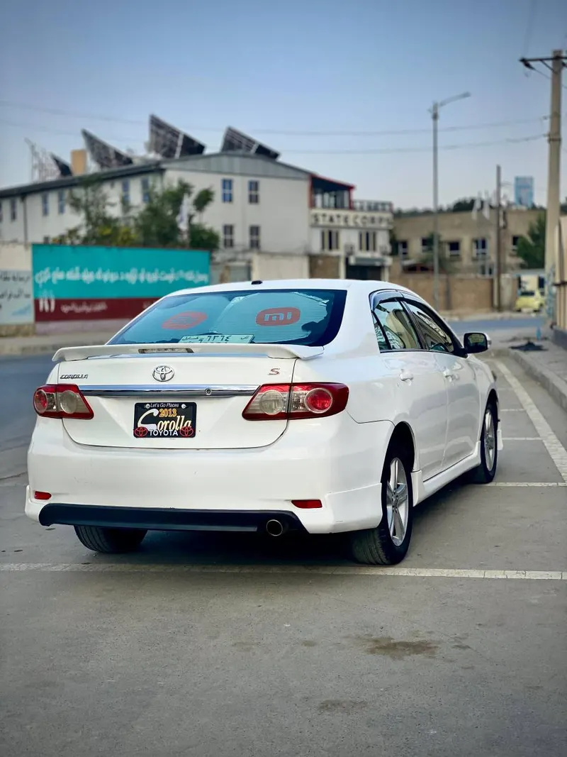 Toyota Corolla 2011 (3)