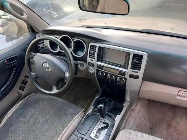 Toyota 4Runner 2003 (4)