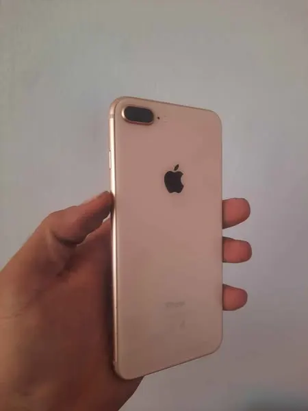 iPhone 8 Plus (1)