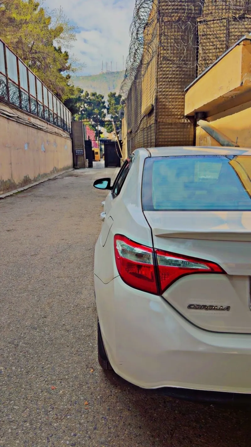 Toyota Corolla 2015 (5)