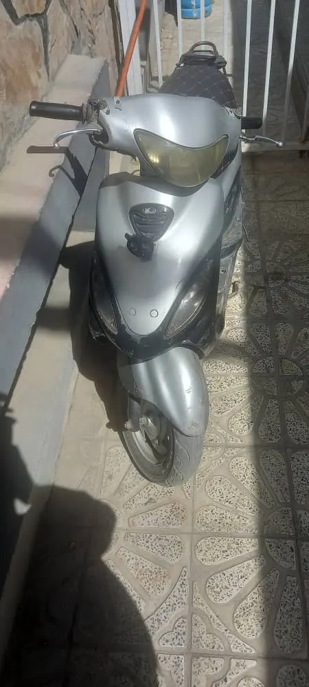 Suzuki (2)