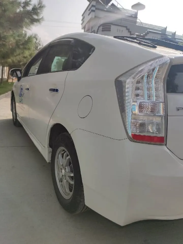 Toyota Prius 2010 (2)