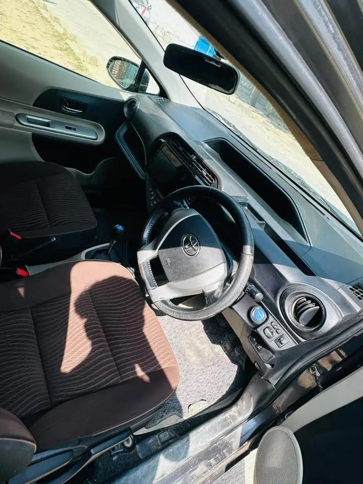 Toyota 2012 (3)