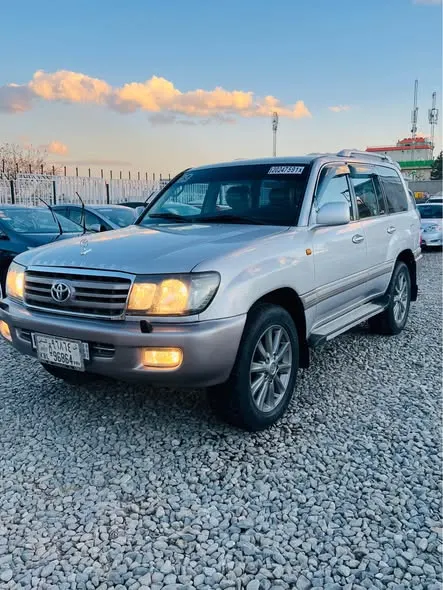 Toyota Land Cruiser 2004 (1)