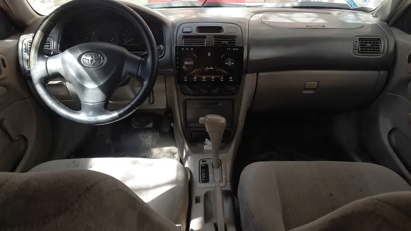 Toyota Corolla 2001 (4)