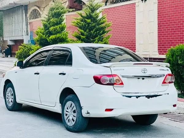 Toyota Corolla 2009 (3)