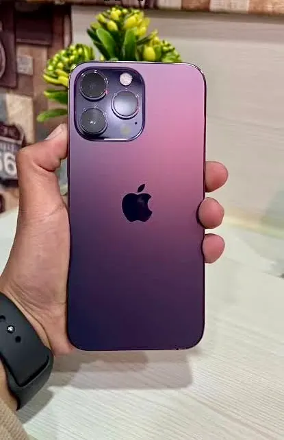 iPhone 14 Pro Max (2)
