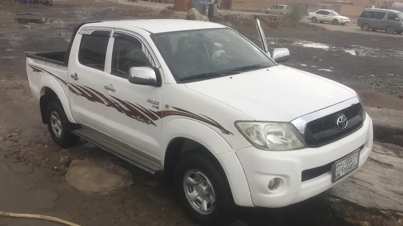 Toyota Hilux (1)