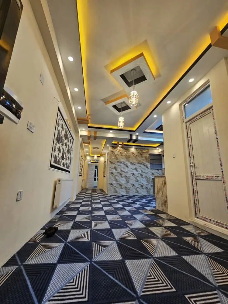 د پلورنې اپارتمان، 3 خونې، 120 m²، ځمکنی پوړ د انګړ سره (3)