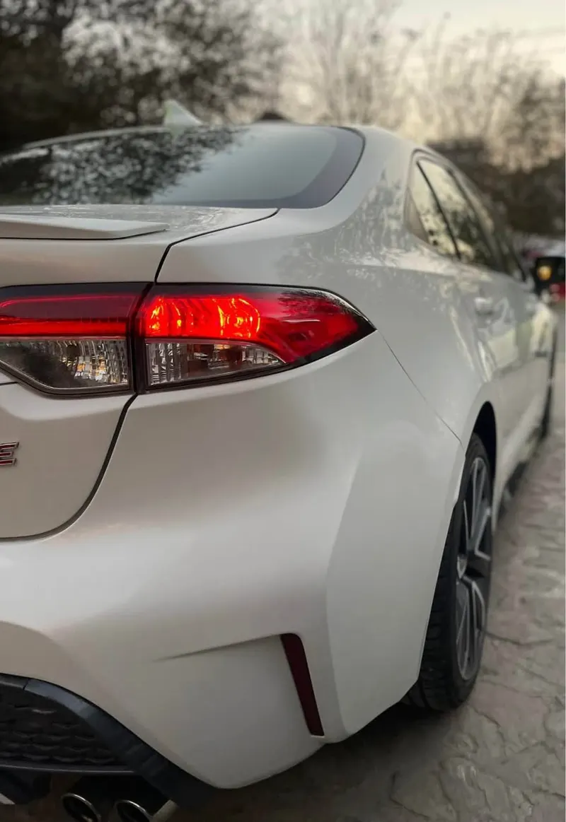 Toyota Corolla 2020 (2)