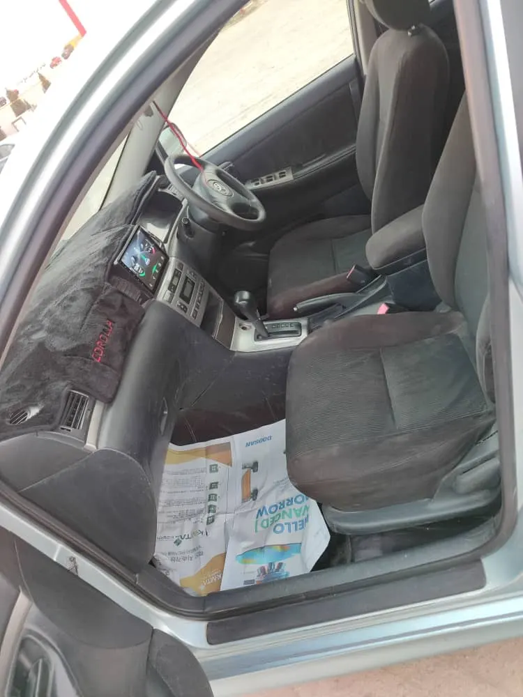 Toyota Corolla Runx 2005 (4)