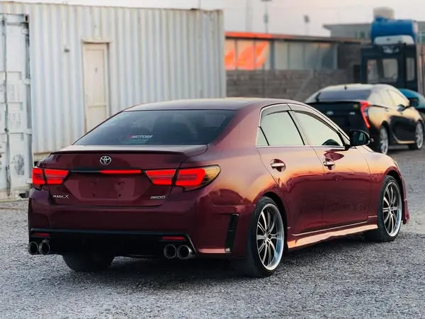 Toyota Mark X 2010 (3)