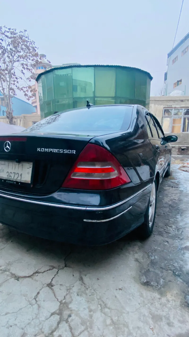 Mercedes-Benz 2005 (4)