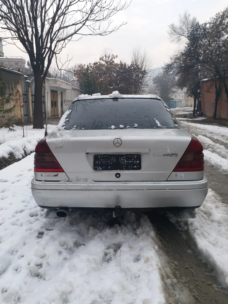 Mercedes-Benz (4)