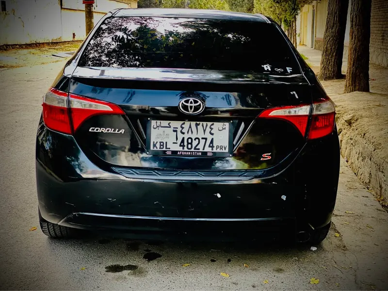 Toyota Corolla 2016 (3)