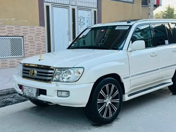 Toyota Land Cruiser VXR 2006 (2)