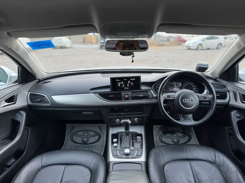 Audi A6 2015 (4)