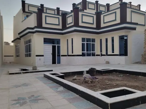 2-storey house for sale, 6 rooms, 350 m² (1)