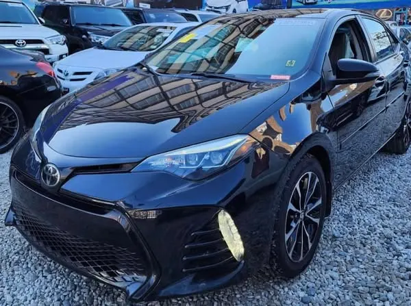 Toyota Corolla 2018 (2)