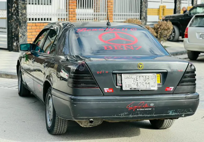 Mercedes-Benz 1994 (3)