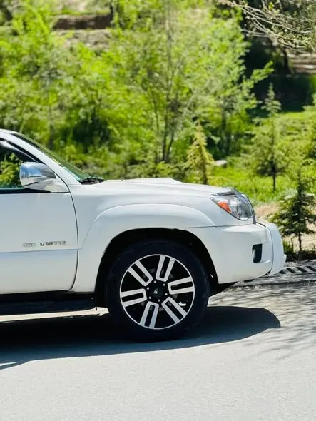 Toyota 4Runner 2004 (2)
