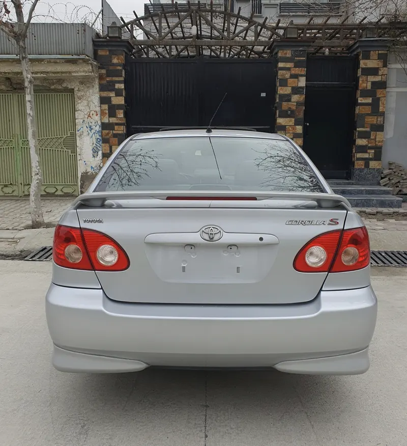 Toyota corolla 2005 (2)