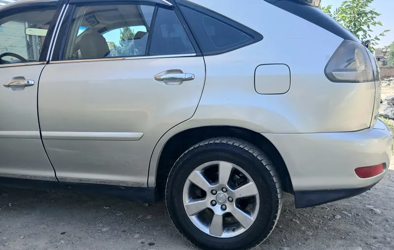 Lexus RX350 (2)