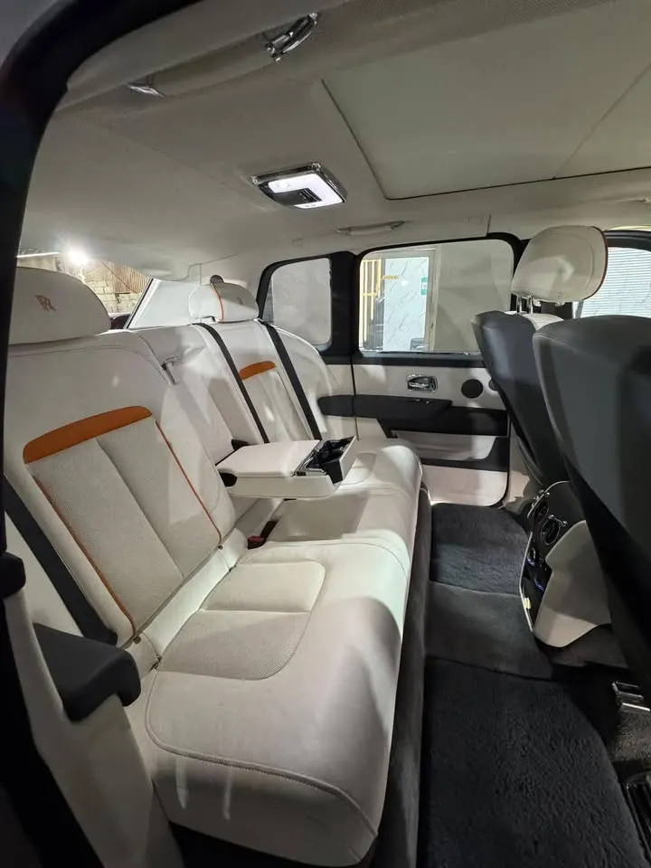 Rolls-Royce Cullinan 2021 (8)