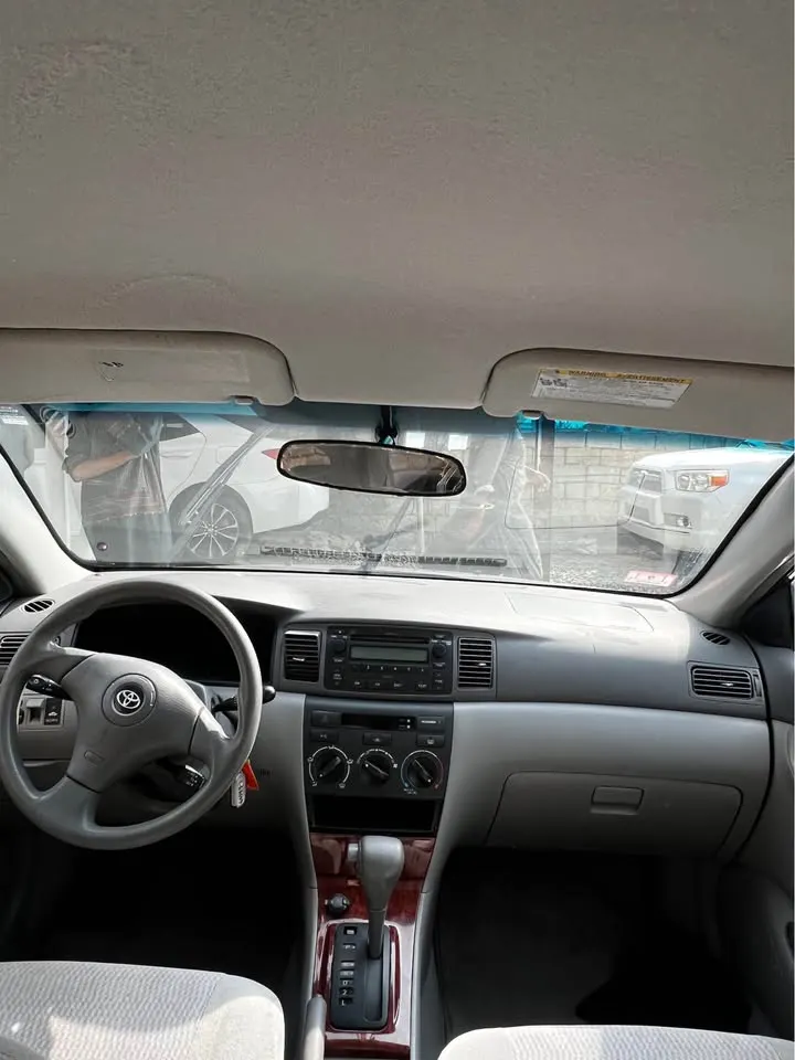 Toyota Corolla 2006 (4)