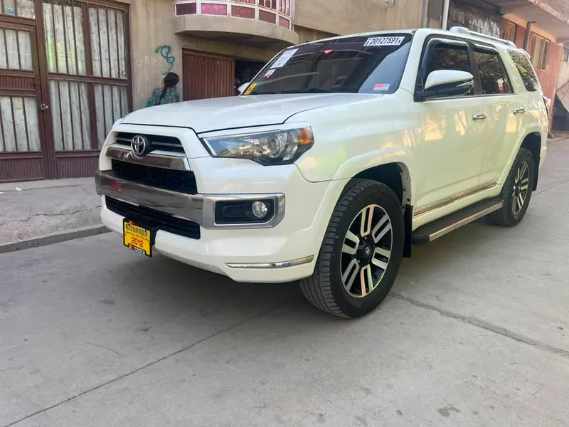 تویوتا 4Runner SR5 2012 (2)