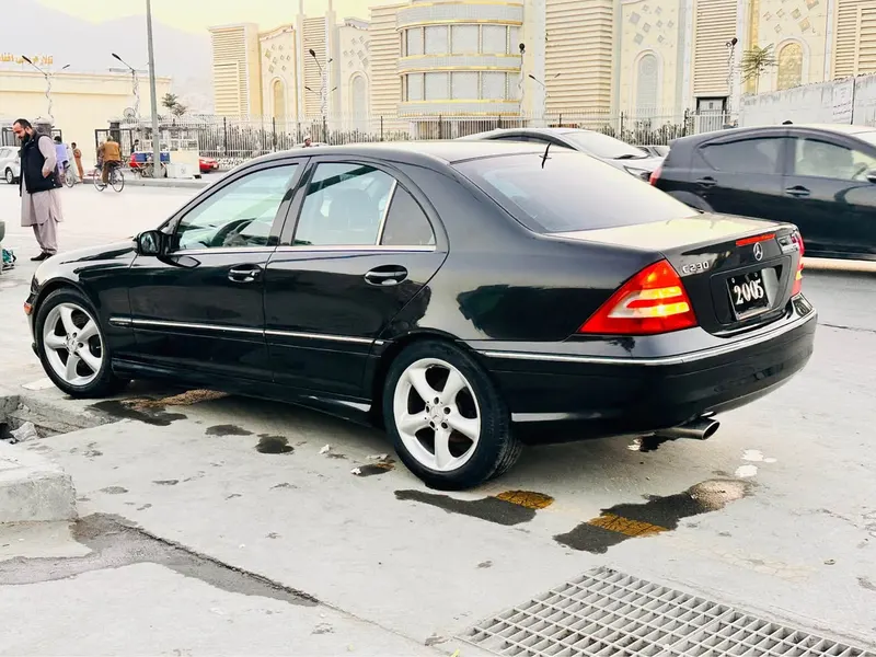 Mercedes-Benz 2005 (3)