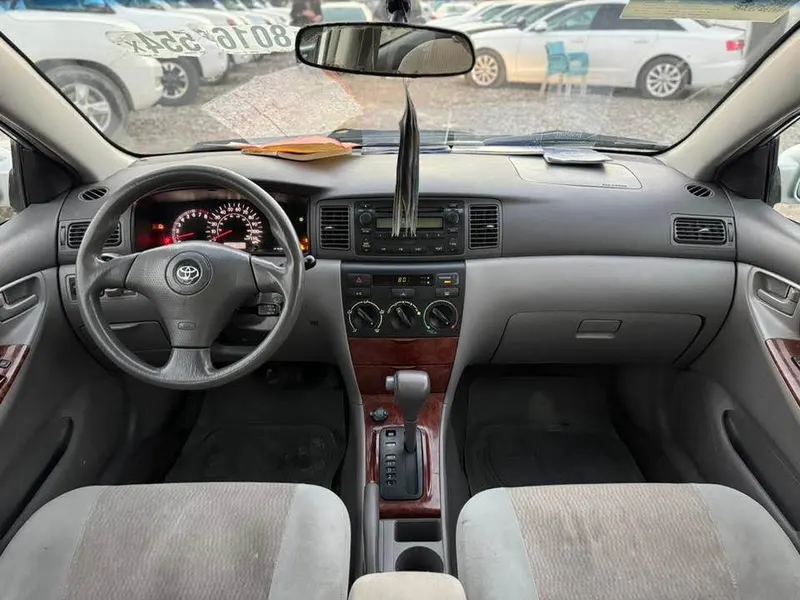 Toyota Corolla 2006 (4)
