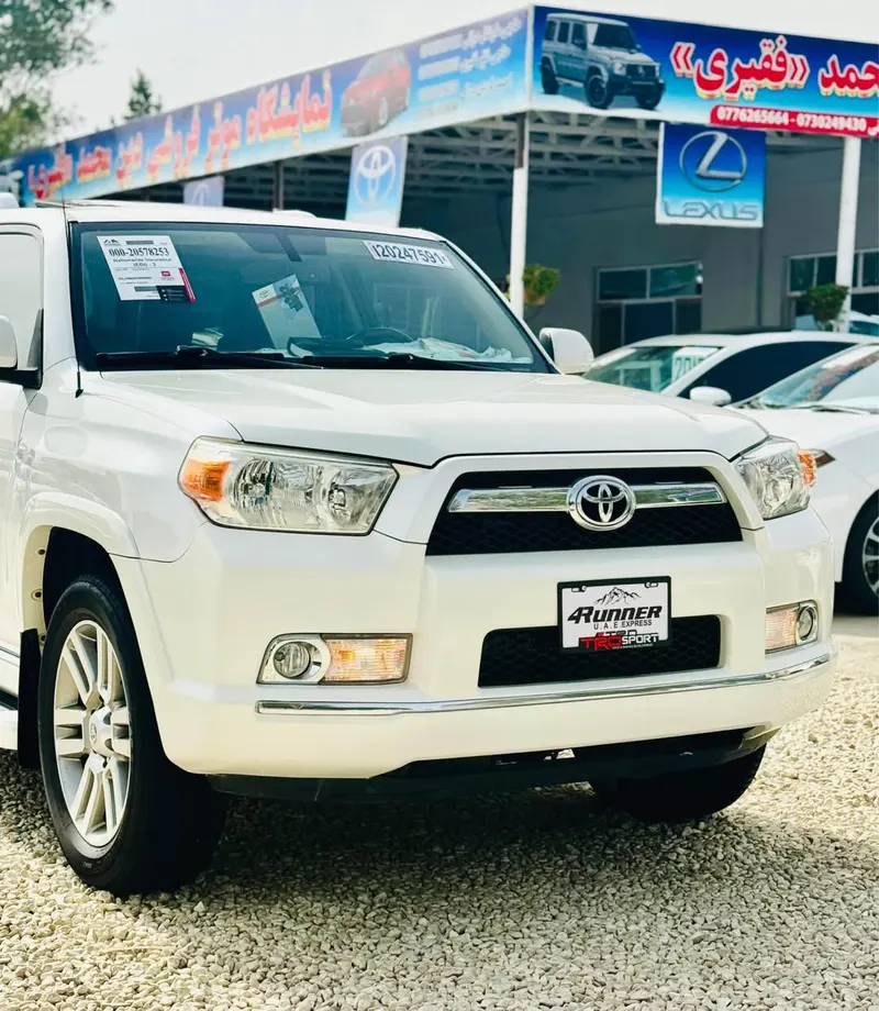 Toyota 4 Runner 2012 (1)