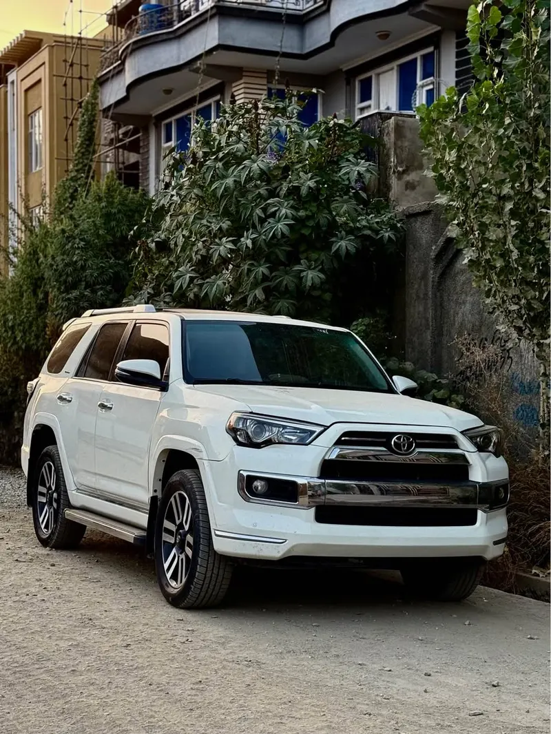 تویوتا 4Runner 2015 (2)