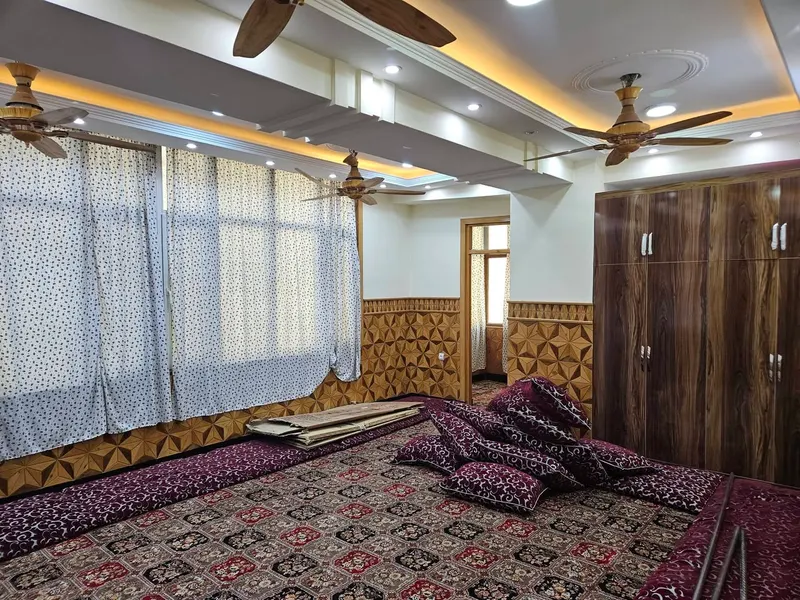 Apartment for sale, 4 rooms, 3rd floor, Talayi Township, Karte Naw, Kabul (2)