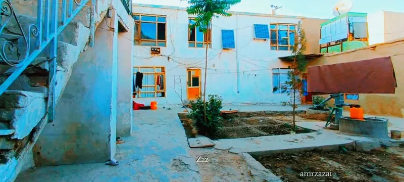 خانه دو منزله برای فروش، 10 اتاق، 350 m² (2)