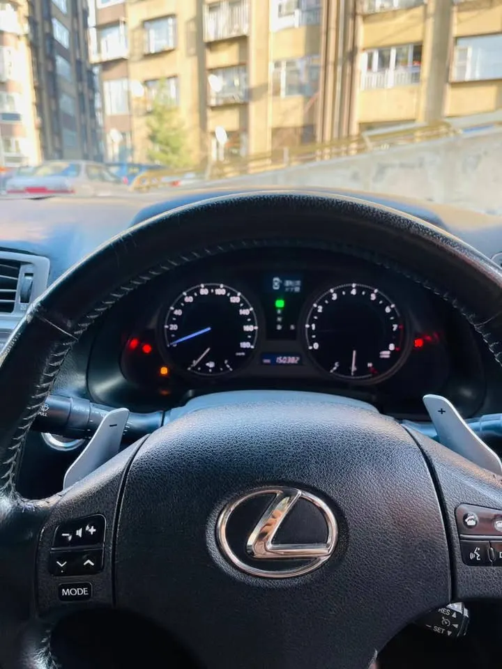 Lexus IS250 2007 (4)