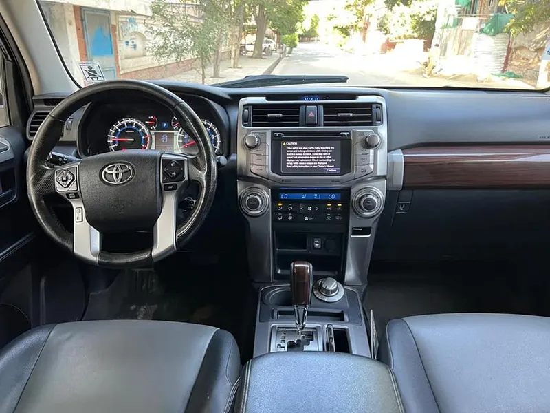 Toyota 4Runner 2014 (4)