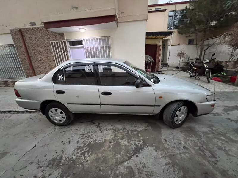 Toyota Corolla 1994 (5)