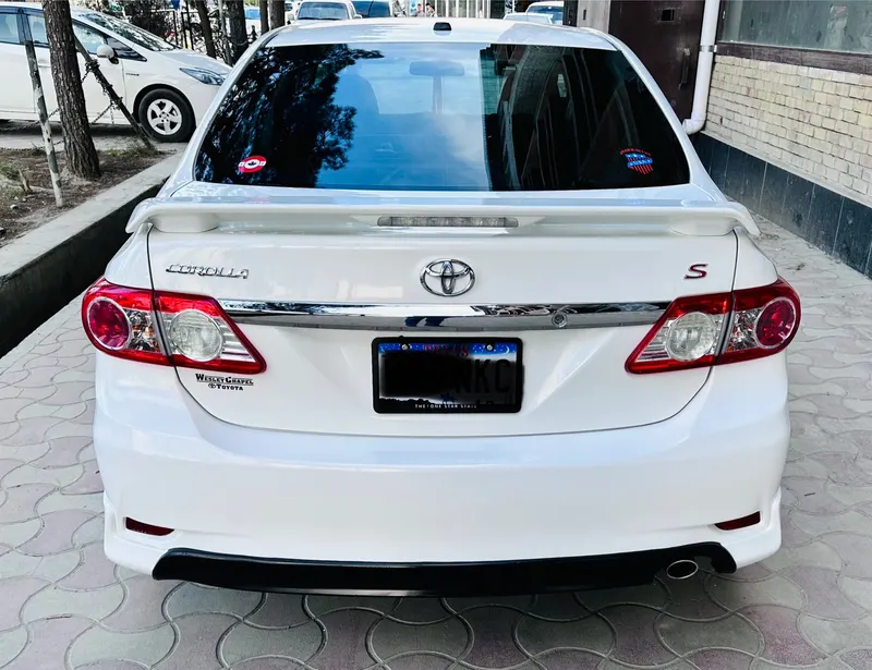 Toyota Corolla 2011 (2)